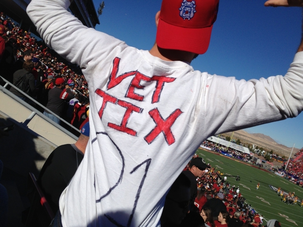 2013 Royal Purple Las Vegas Bowl - University Southern California Trojans vs Fresno State Bulldogs - NCAA