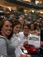 Brad Paisley - Crushin It  World Tour