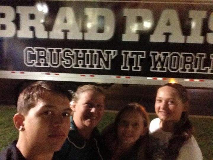 Brad Paisley - Crushin It World Tour