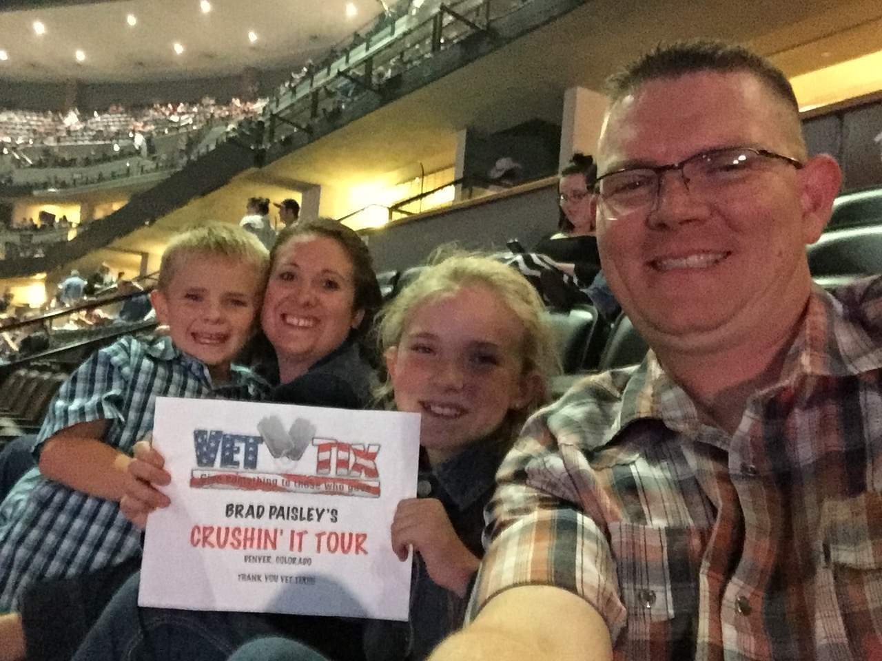 Brad Paisley - Crushin It World Tour