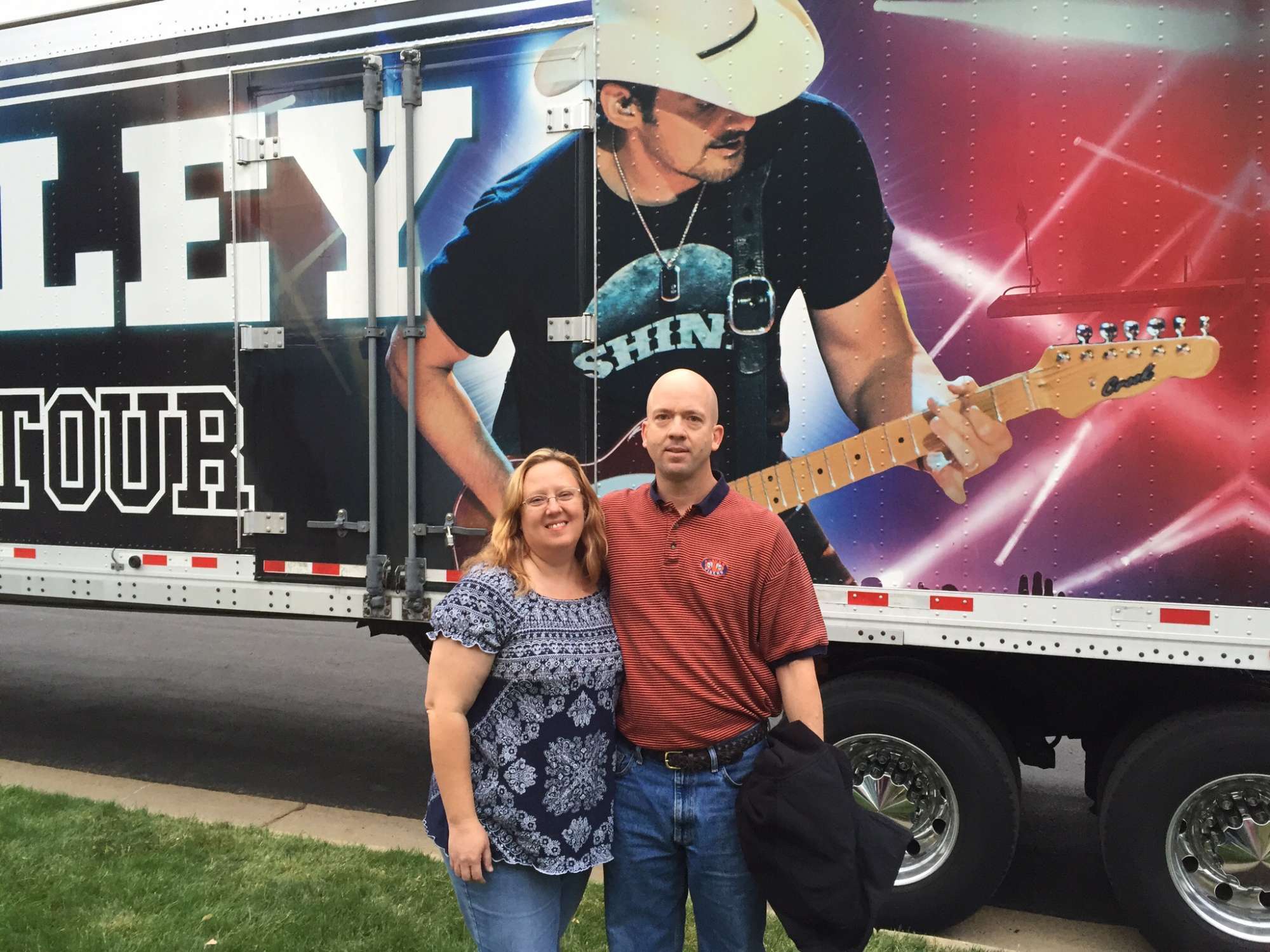 Brad Paisley - Crushin It World Tour