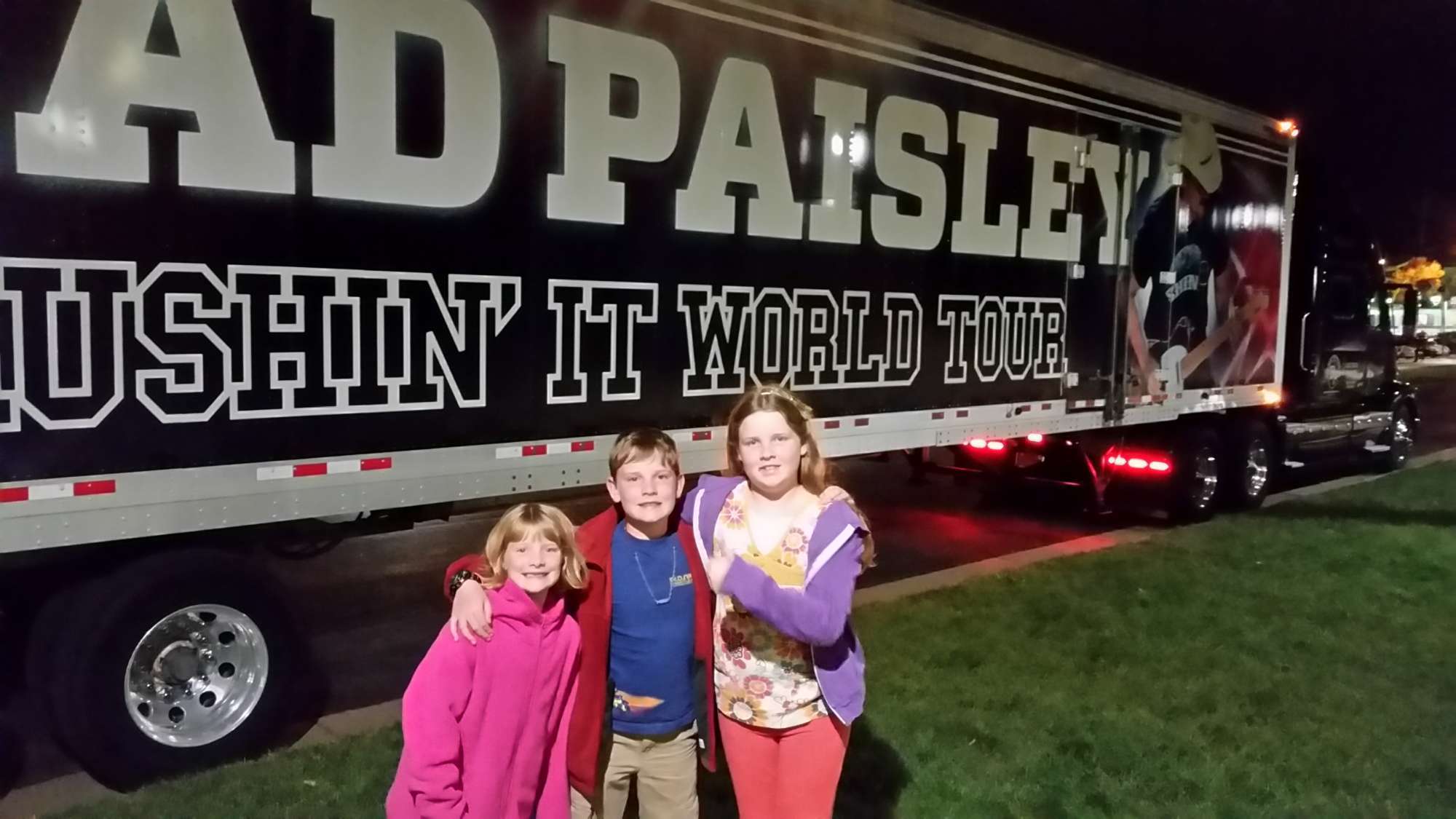 Brad Paisley - Crushin It World Tour