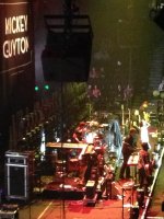 Brad Paisley - Crushin It  World Tour