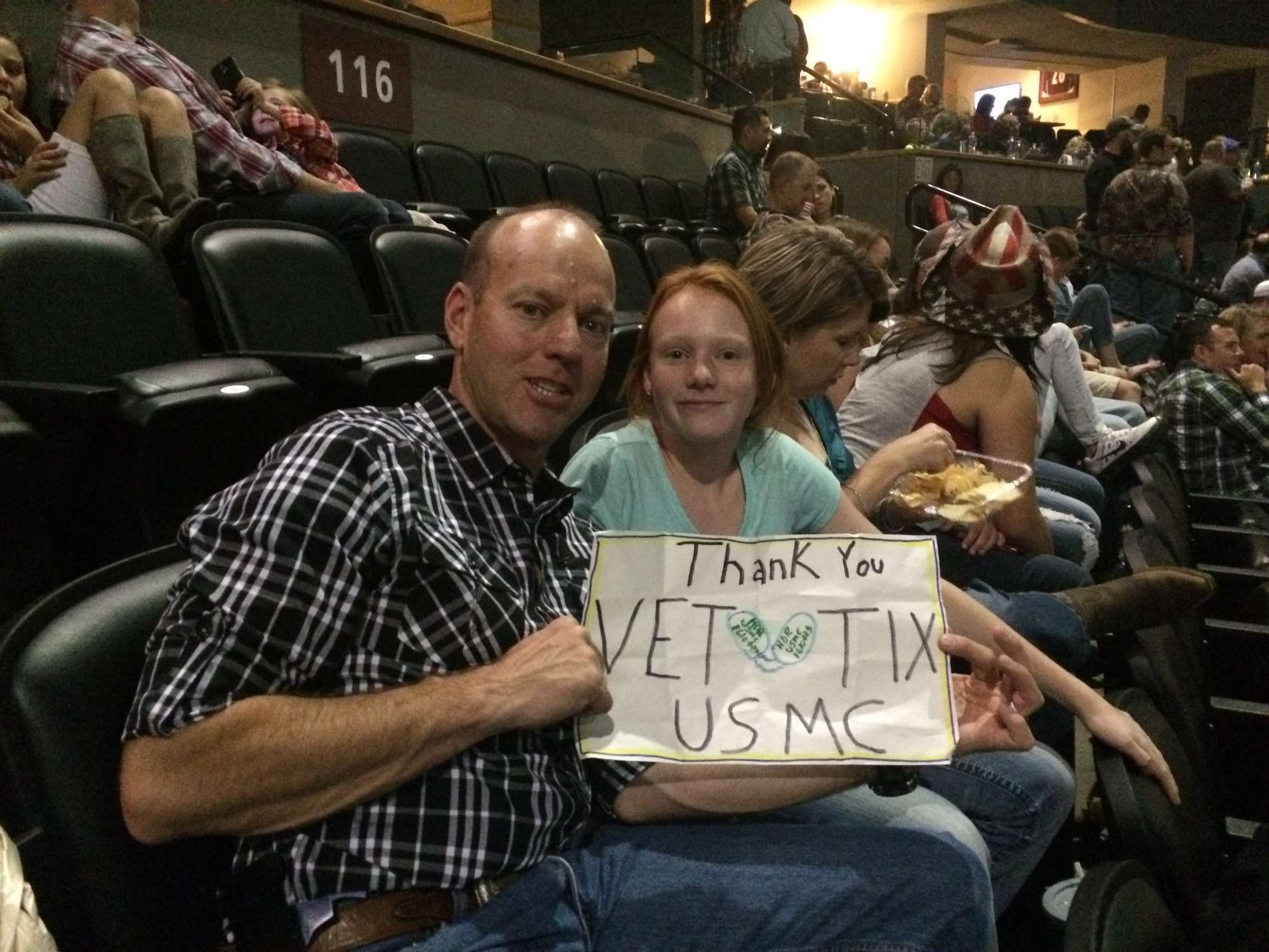 Brad Paisley - Crushin It World Tour