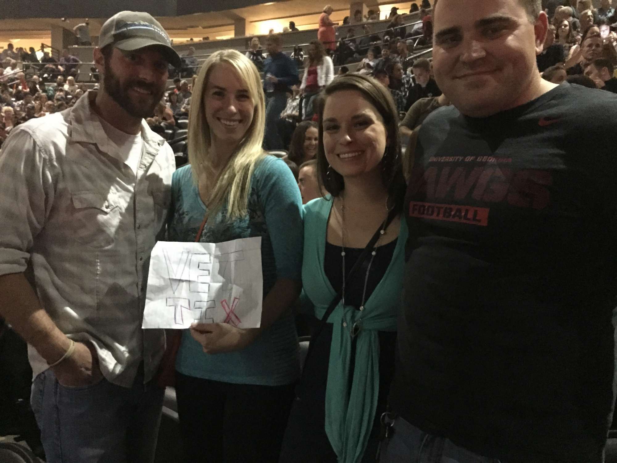 Brad Paisley - Crushin It World Tour