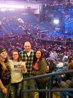 Brad Paisley - Crushin It Tour With Special Guest Eric Paslay