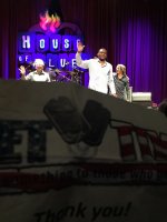 Robert Cray Band - Standing Room Only