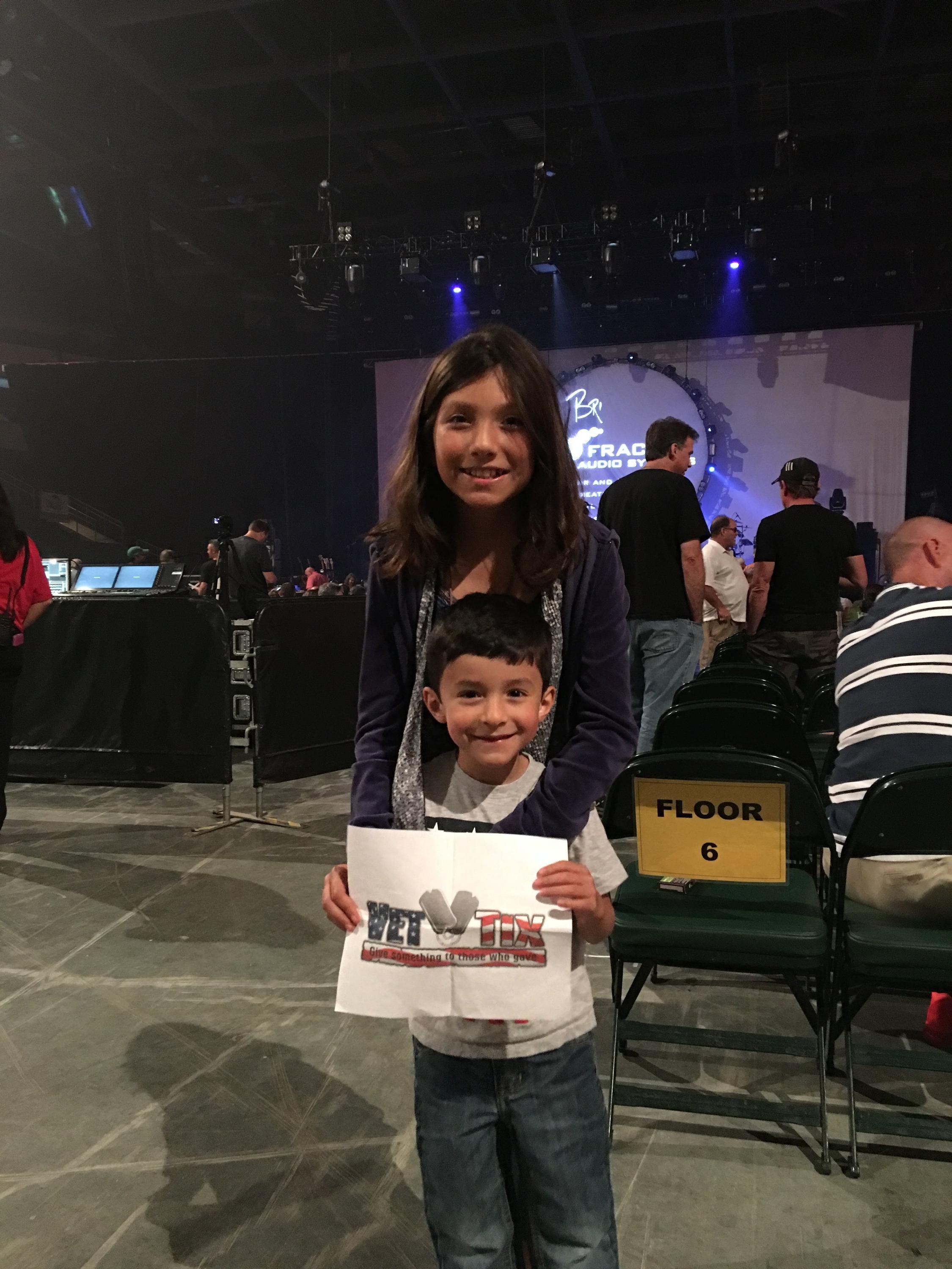 Brit Floyd - the Worlds Greatest Pink Floyd Show - Space and Time Continuum World Tour 2016