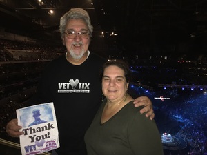 Carrie Underwood - the Storyteller Tour- Stories in the Round With Special Guest Easton Corbin and the Swon Brothers