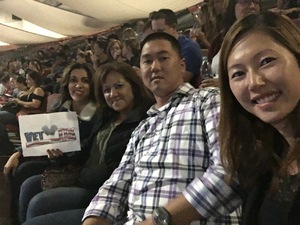 Carrie Underwood - the Storyteller Tour- Stories in the Round With Special Guest Easton Corbin and the Swon Brothers