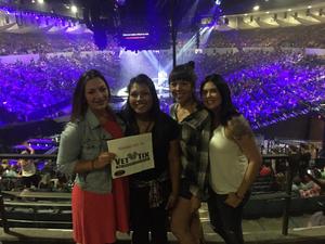 Carrie Underwood - the Storyteller Tour- Stories in the Round With Special Guest Easton Corbin and the Swon Brothers