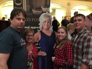 Tlc's Long Island Medium Theresa Caputo Live