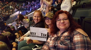 Carrie Underwood - the Storyteller Tour- Stories in the Round With Special Guest Easton Corbin and the Swon Brothers