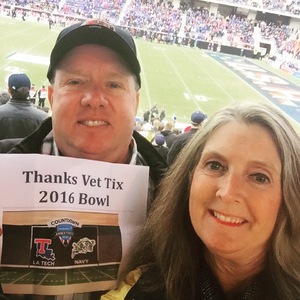 2016 Lockheed Martin Armed Forces Bowl - Louisiana Tech vs. U. S. Naval Academy - NCAA Football