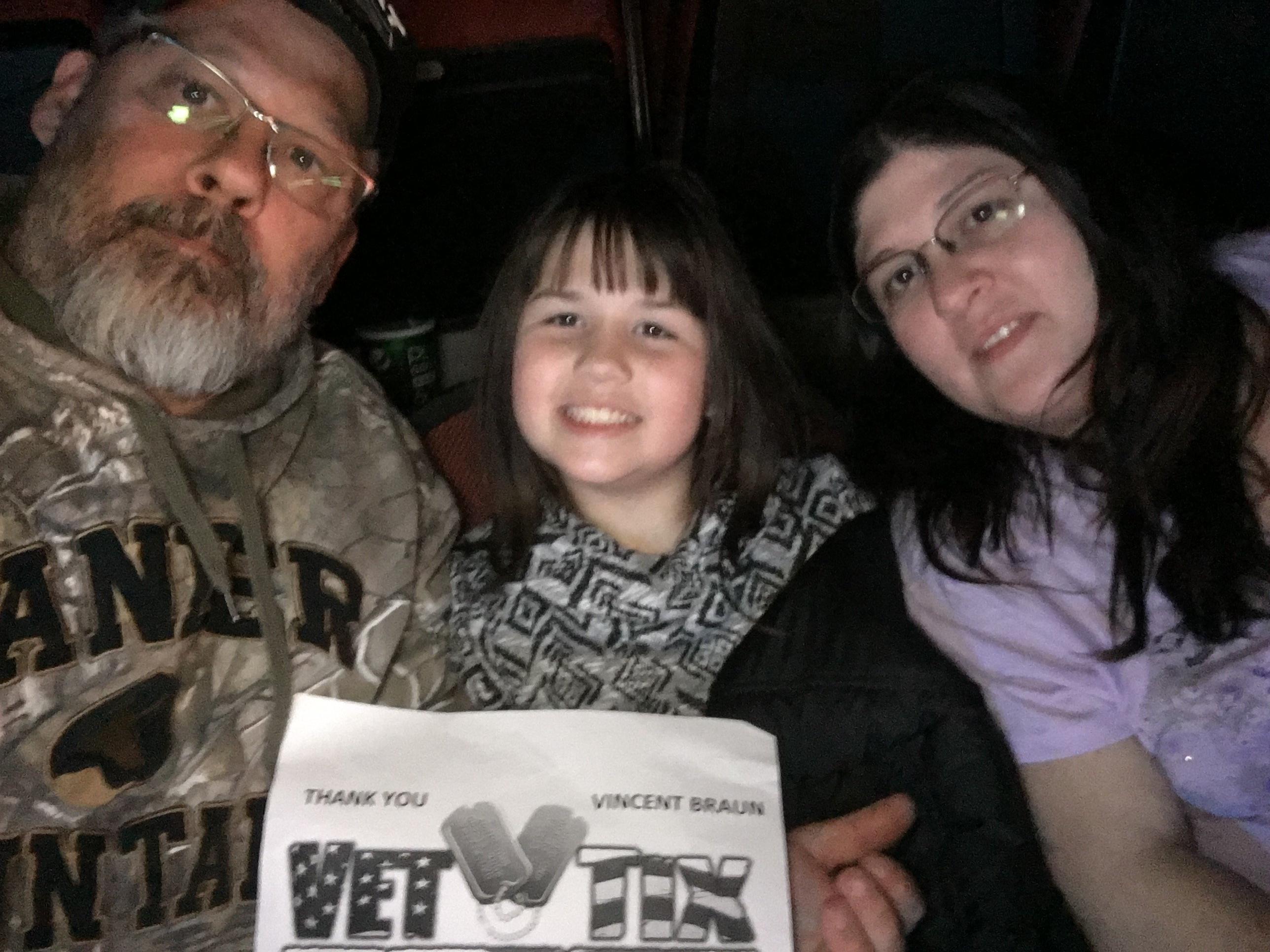 Carrie Underwood - the Storyteller Tour- Stories in the Round With Special Guest Easton Corbin and the Swon Brothers