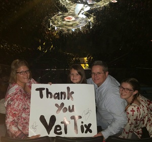 Carrie Underwood - the Storyteller Tour- Stories in the Round With Special Guest Easton Corbin and the Swon Brothers