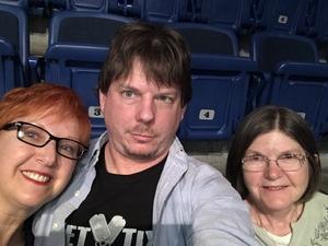 Kenny Rogers the Gambler's Last Deal - Christmas and Hits With Special Guest Linda Davis