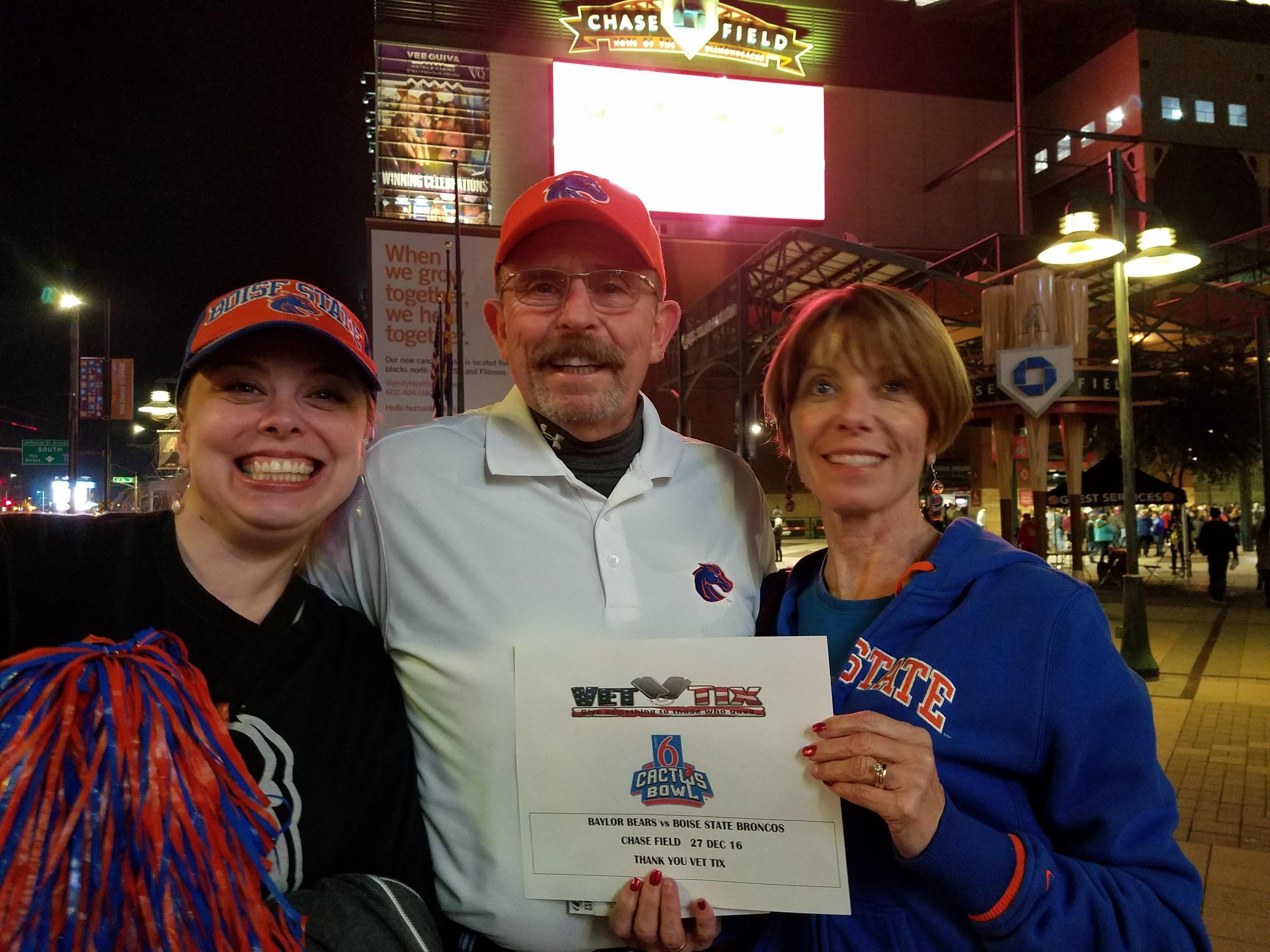 Motel 6 Cactus Bowl - Baylor Bears vs. Boise State Broncos - NCAA Football
