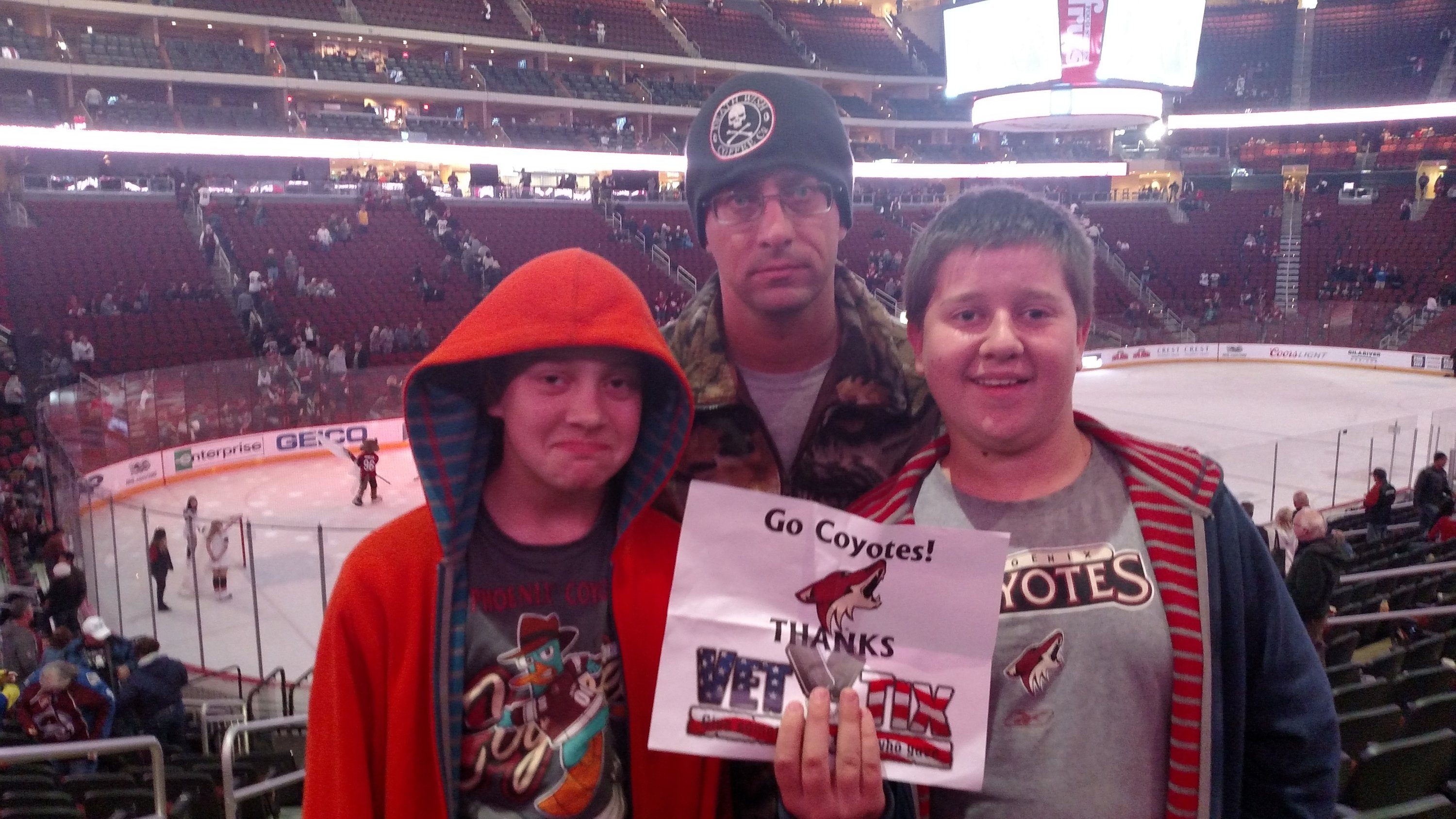 Arizona Coyotes vs. Vancouver Canucks - NHL