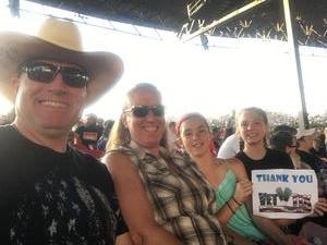 Brad Paisley: Weekend Warrior World Tour 2017 - Dustin Lynch, Chase Bryant and Lindsay Ell