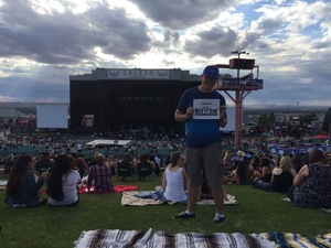 Brad Paisley With Special Guest Dustin Lynch, Chase Bryant, and Lindsay Ell