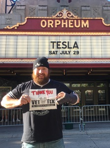 Tesla With Special Guest Voices of Extreme