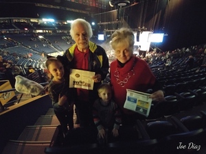 Cirque Holiday Musica Presents Believe