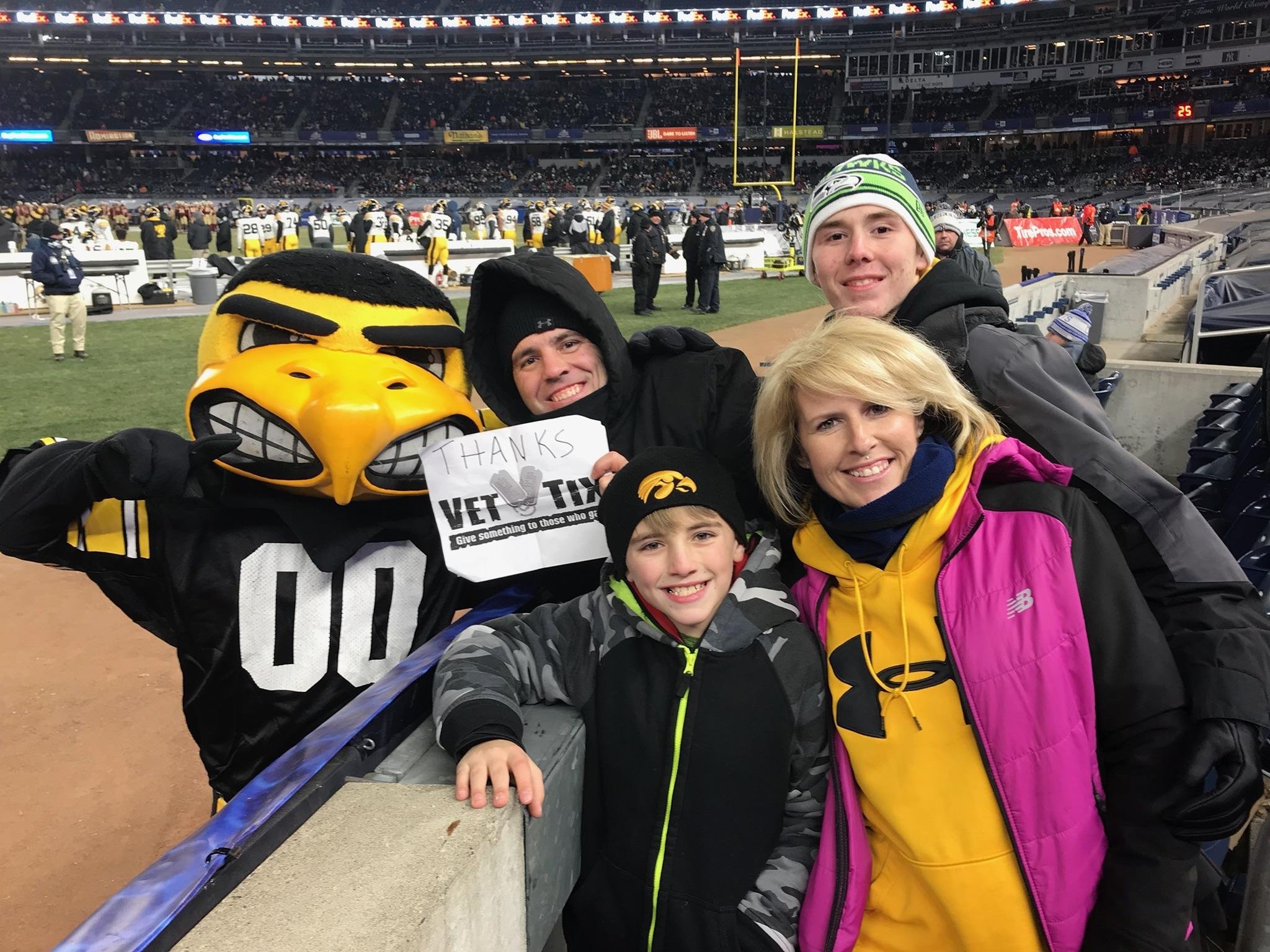 2017 New Era Pinstripe Bowl - Iowa Hawkeyes vs. Boston College Eagles - NCAA Football