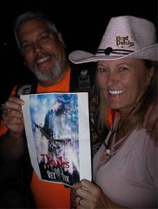 Brad Paisley - Weekend Warrior World Tour With Dustin Lynch, Chase Bryant and Lindsay Ell