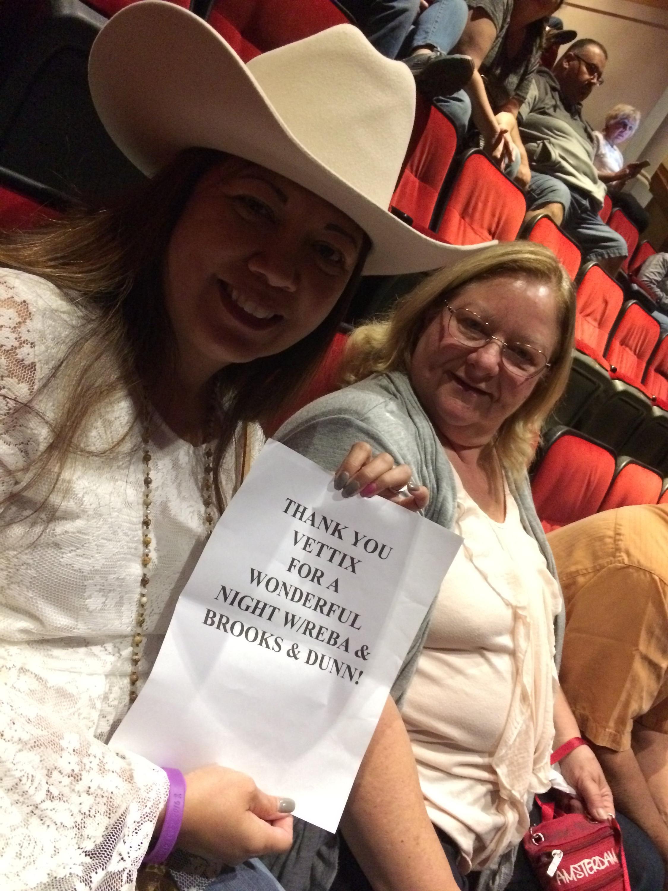 Reba and Brooks & Dunn - Live in Vegas