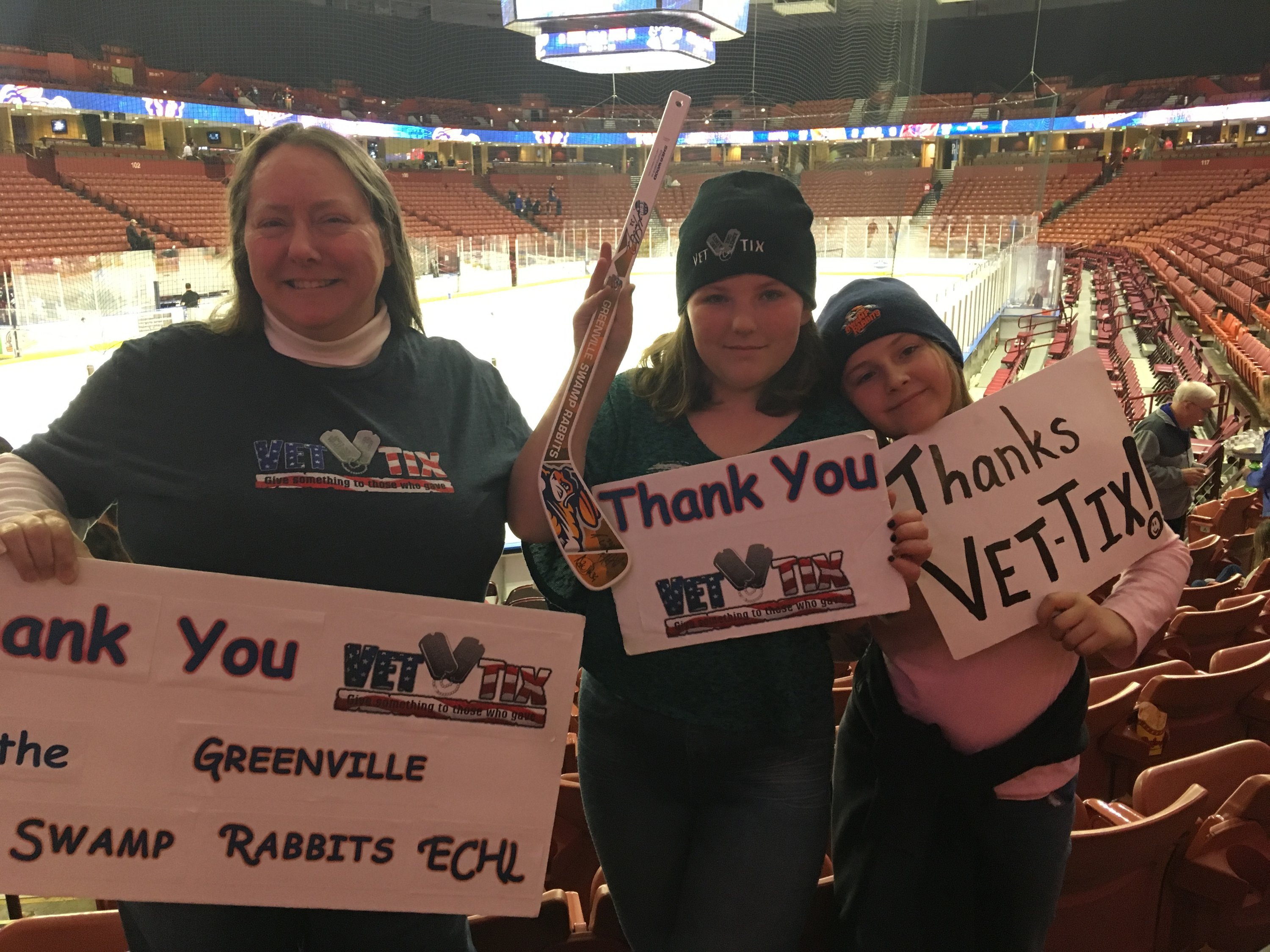 The South Carolina Stingrays defeat the Greenville Swamp Rabits to advance  to the Kelly Cup Finals! : r/hockey