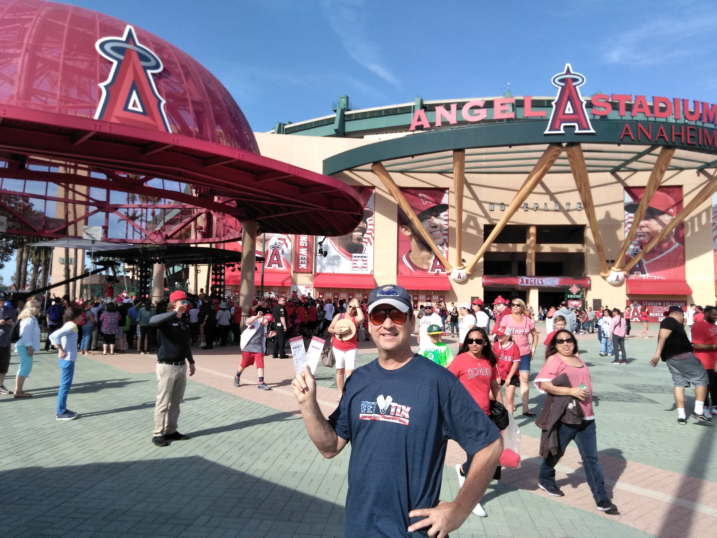 Los Angeles Angels on X: Don't let this #Angels-@AnaheimDucks
