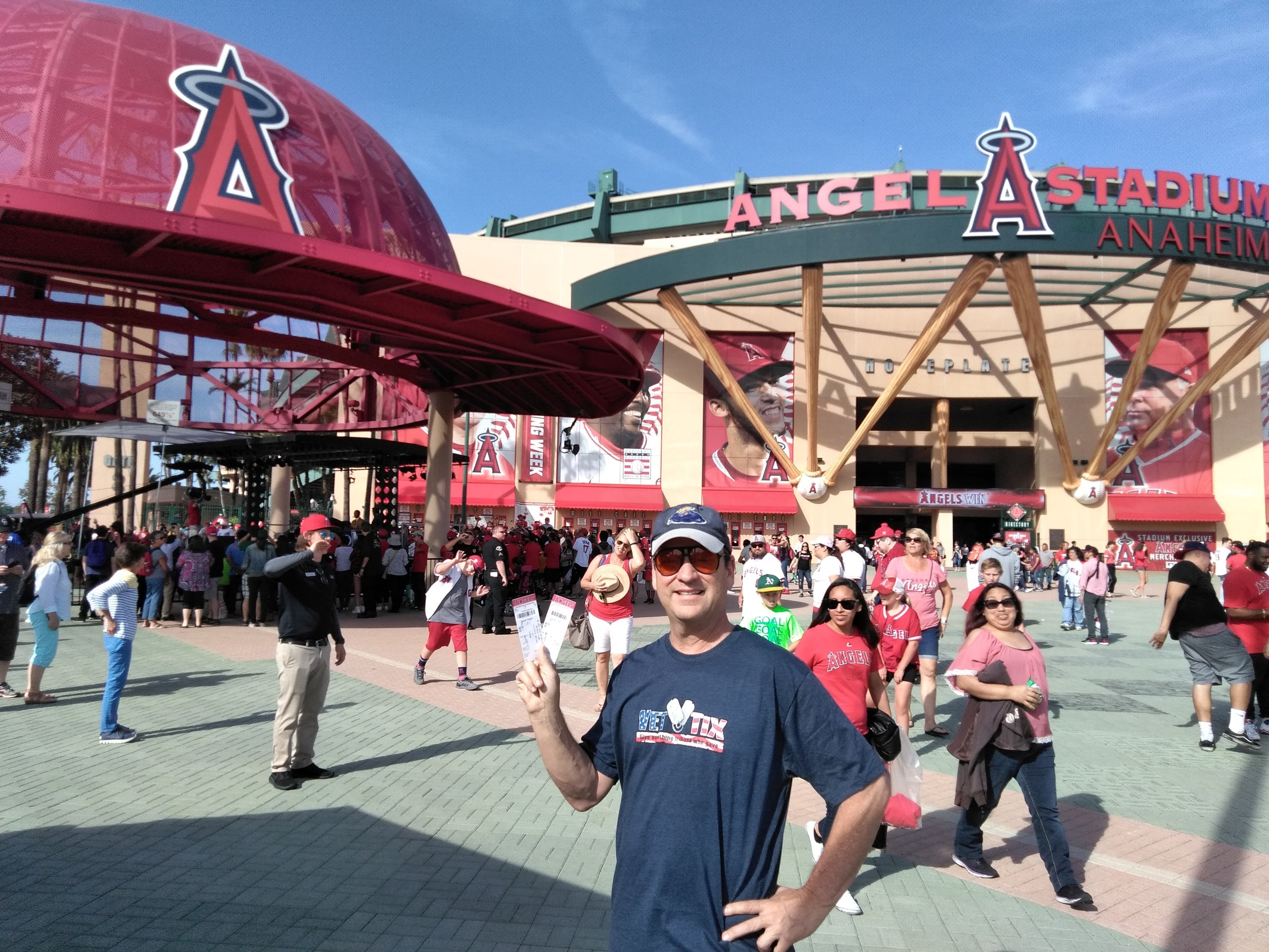 Los Angeles Angels on X: Welcome back, Mike! 😇 Earlier Tonight