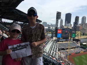 Pittsburgh Pirates vs. Chicago Cubs - MLB - Memorial Day Game!