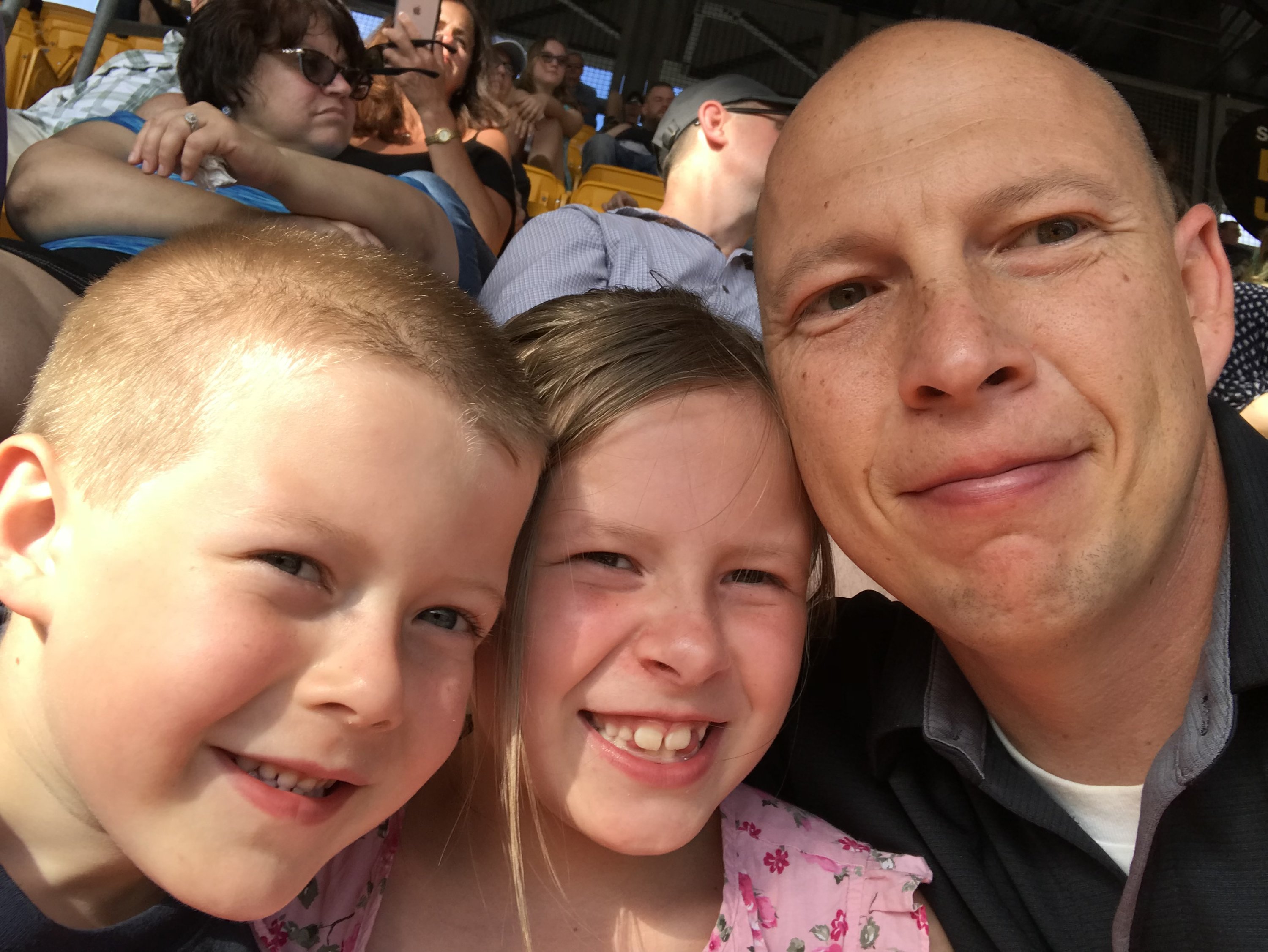 Pittsburgh Pirates vs. Los Angeles Dodgers - MLB