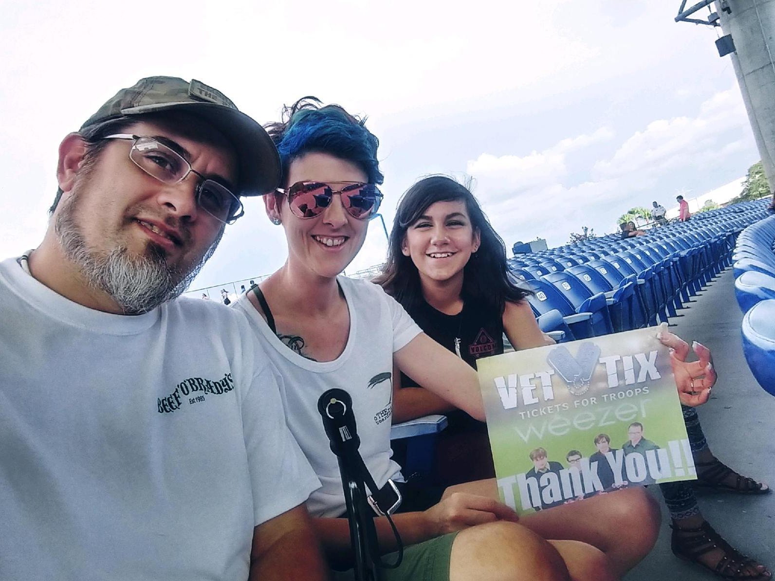 Weezer / Pixies - Reserved Seats