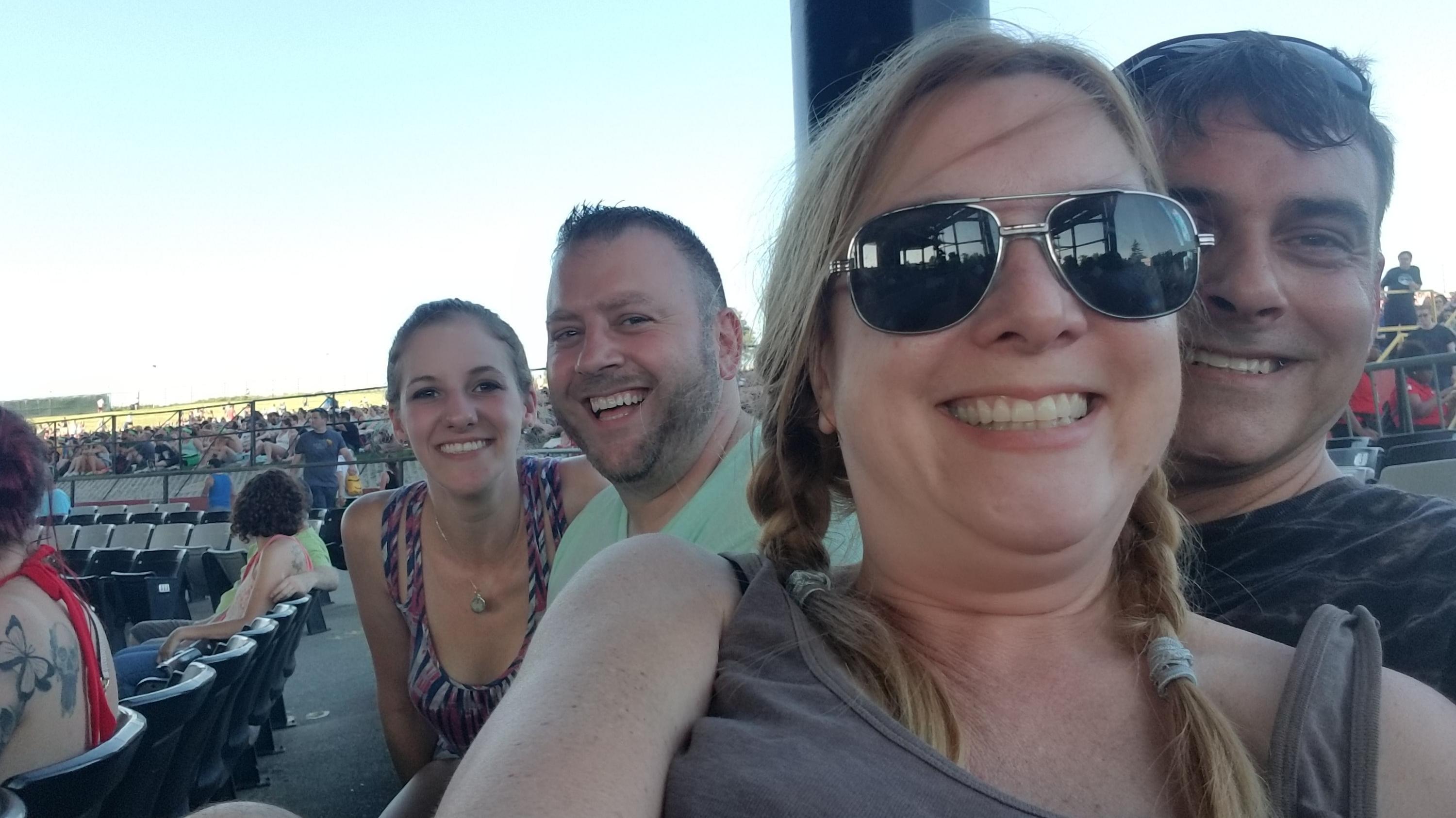 101wkqx Piqniq With Dashboard Confessional, Bush and More