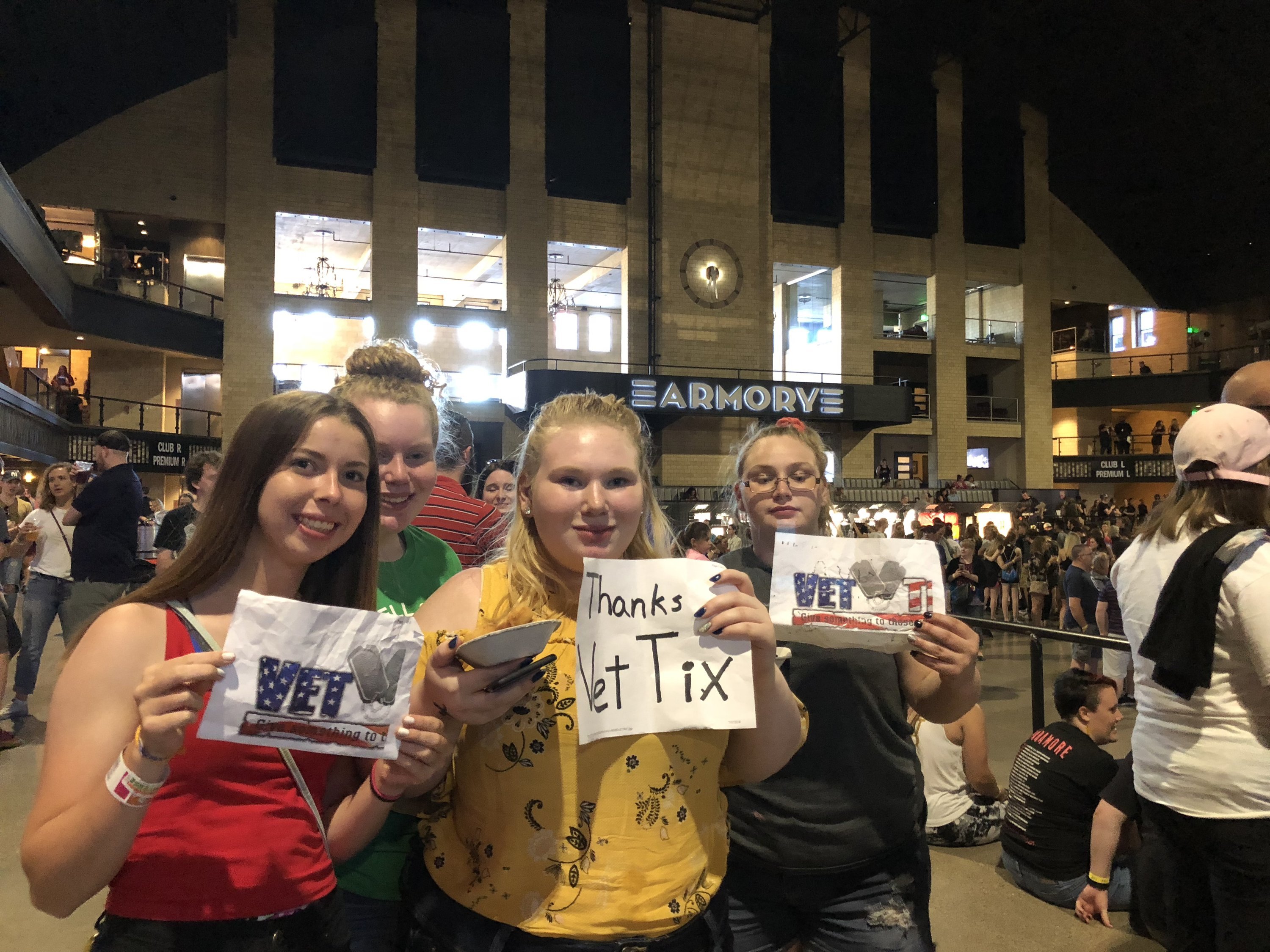 Paramore - the After Laughter Summer Tour