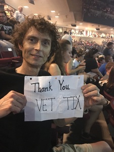 Live Nation Presents Journey / Def Leppard - Pop