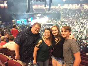 Live Nation Presents Journey / Def Leppard - Pop