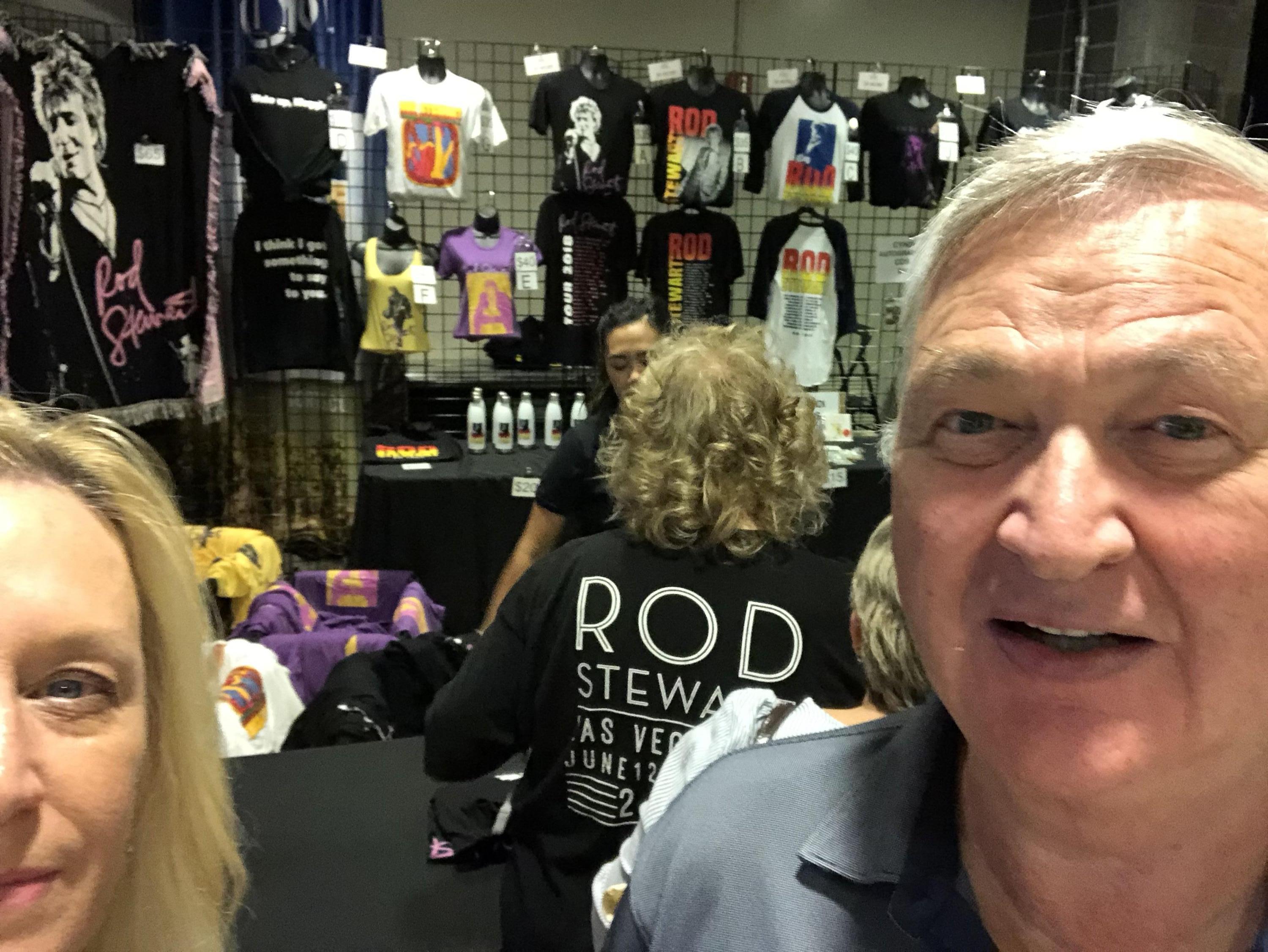 Rod Stewart W/ Special Guest Cyndi Lauper - Pop