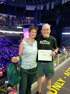 Rod Stewart & Cindi Lauper Live