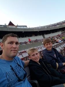 Counting Crows: 25 Years and Counting & Live