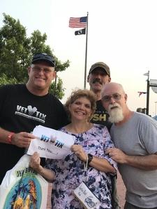 Counting Crows: 25 Years and Counting & Live