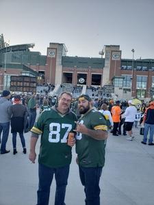 Green Bay Packers vs. Chicago Bears - NFL