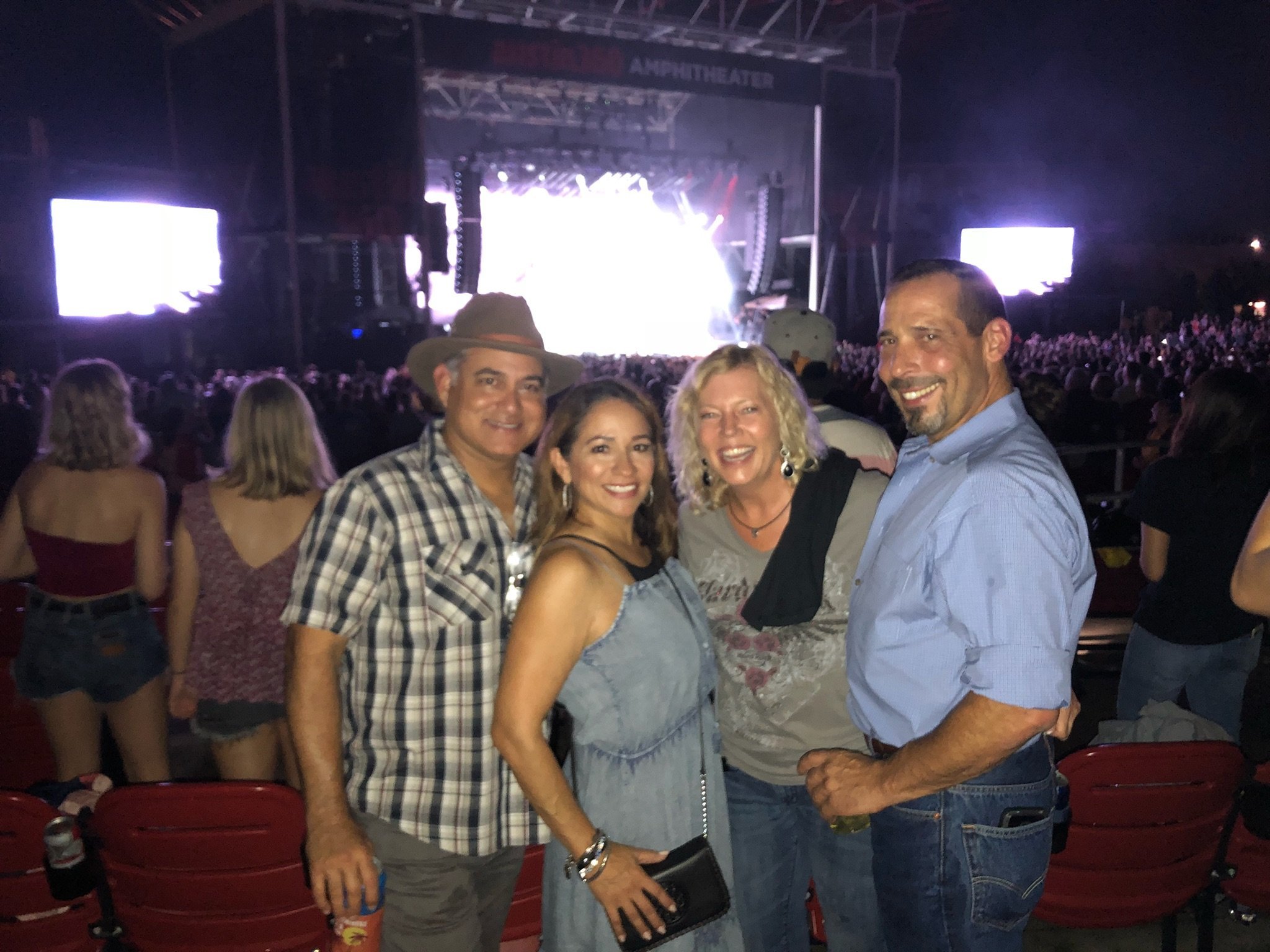 Dierks Bentley Mountain High Tour 2018 - Country