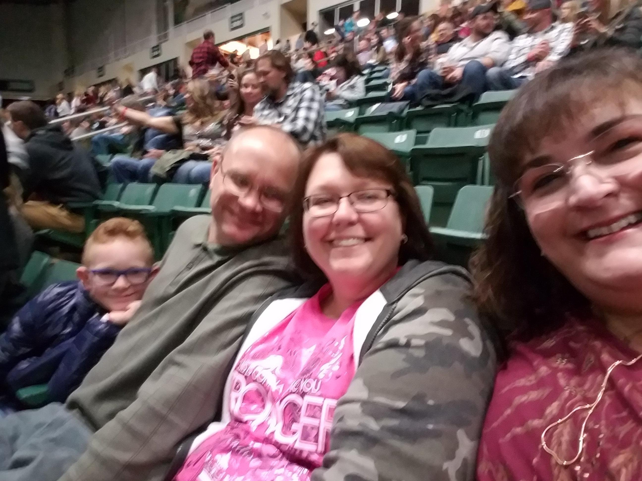 Chris Young: Losing Sleep World Tour 2018 - Country