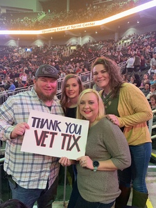 Thomas attended Kelly Clarkson on Feb 7th 2019 via VetTix 