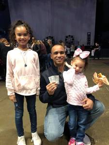 Kelly Clarkson: the Meaning of Life Tour With Special Guest Kelsea Ballerini