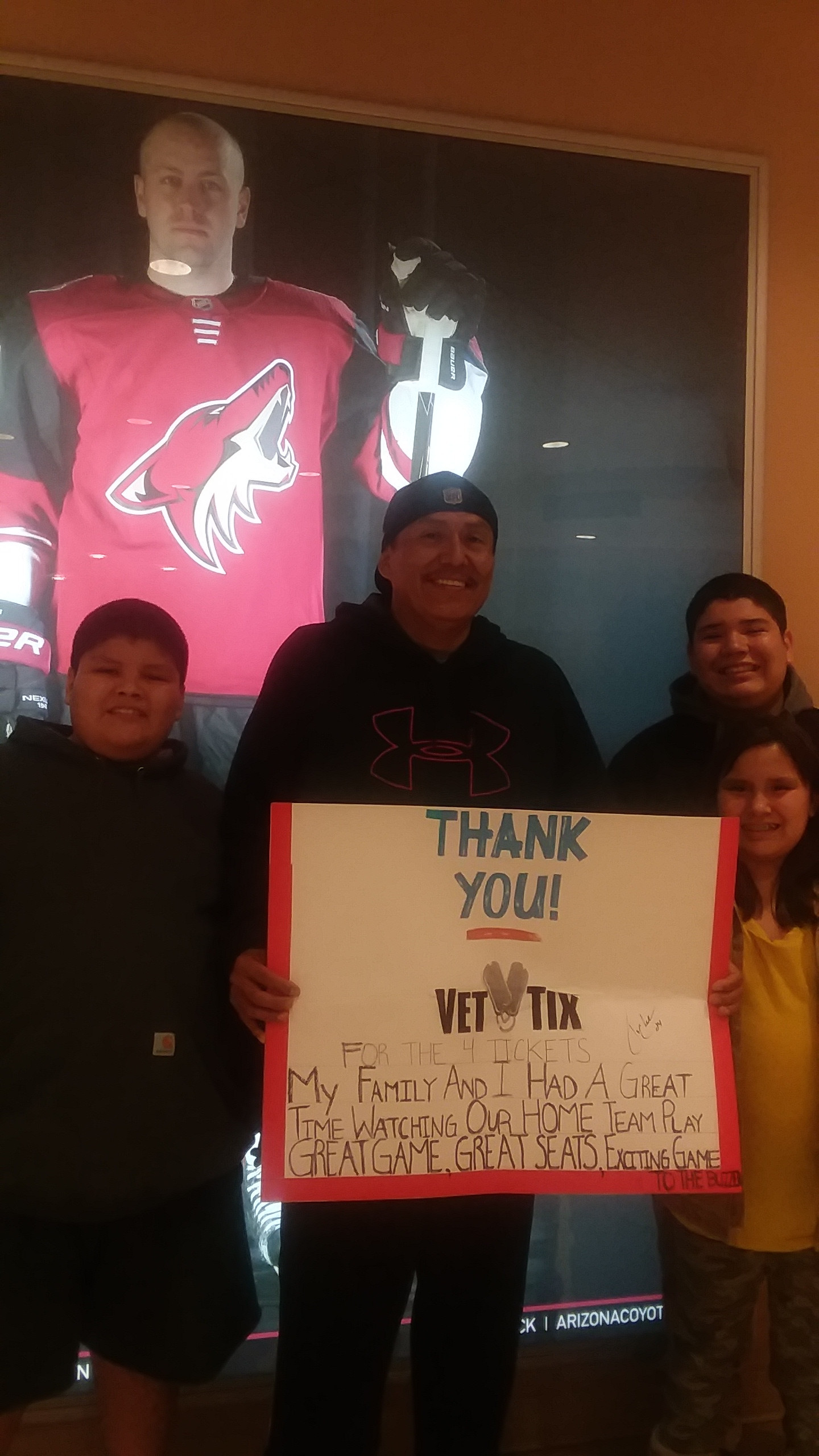 Arizona Coyotes vs. Vancouver Canucks - NHL
